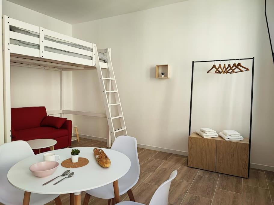 카르카손 Escale Entre Cite Et Bastide Clim Wifi Smart Tv 아파트 외부 사진